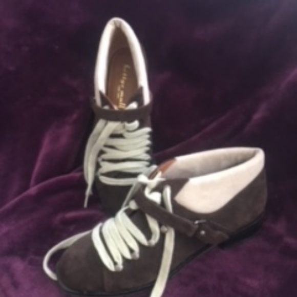 Shoes: Bettye Mueller Walking Boot - Picture 2 of 2